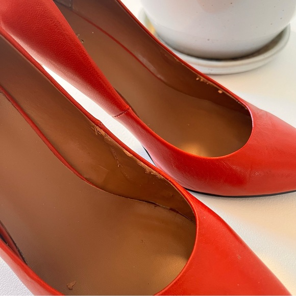 Aldo Red Leather Glossy Heels Elegant Pointed-Toe Design - Picture 3 of 9